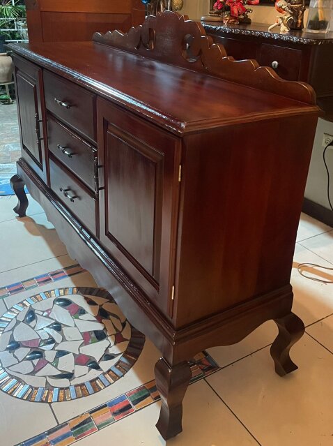 Lovely Mahogany Sideboard/Buffet