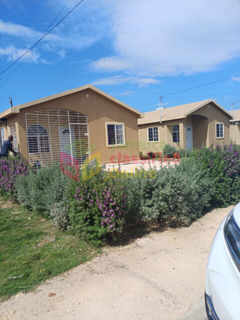 2 Bedroom 1 Bath House For Rent Houses Phoenix Village 2