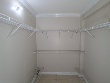 2 Bedroom 2 Bathroom Apartment, New Kingston