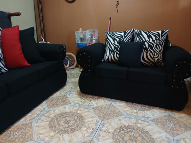 Brand New 2 Piece Black Sofa Set (Large)