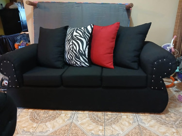 Brand New 2 Piece Black Sofa Set (Large)