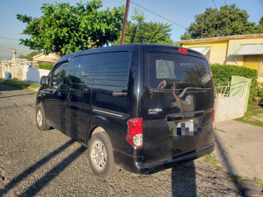 Nissan NV200 2013