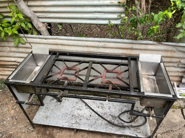 Commercial Stove With 25lb Gas Cylinder