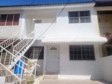 4 Bedroom 3 Bath Townhse For Sale