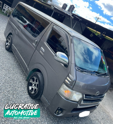 2009 Toyota Hiace