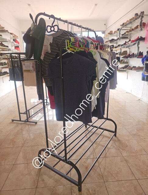 CLOTHES HANGING STANDS