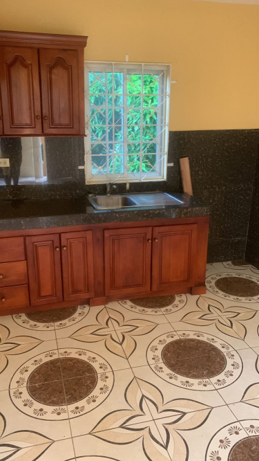 2 Bedroom 2 Bathroom Upstairs Apartment 