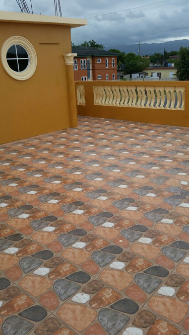 2 Bedroom 2 Bathroom Upstairs Apartment 