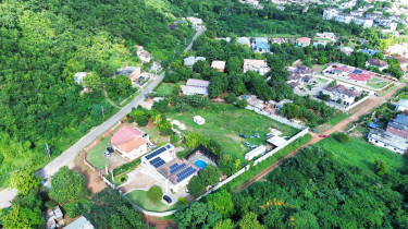 11A Belvedere Rd, Forest Hill Land 2 Acres  $30 M