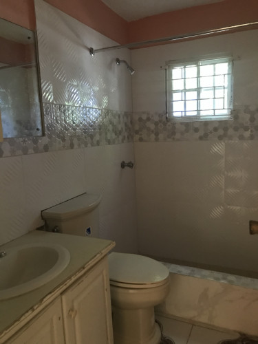 4 Bedrooms House For Rent In Spanish Town 