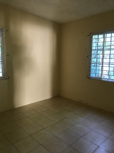 4 Bedrooms House For Rent In Spanish Town 