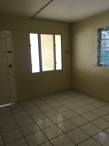 4 Bedrooms House For Rent In Spanish Town 