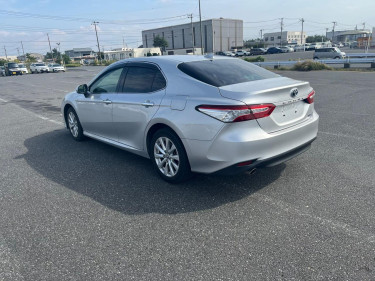 2020 TOYOTA CAMRY (HYBRID)