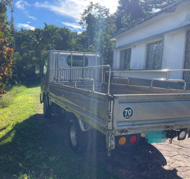 2013 Nissan Cabstar Drop-Side 