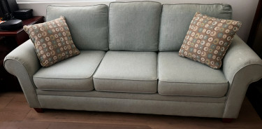 Sofa For Sale 