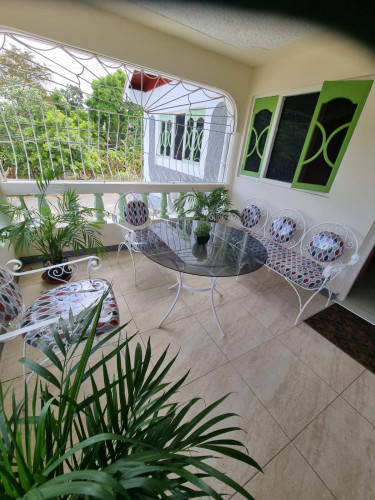 2 Bedroom 1 Bath Apt In Ochi Rios 