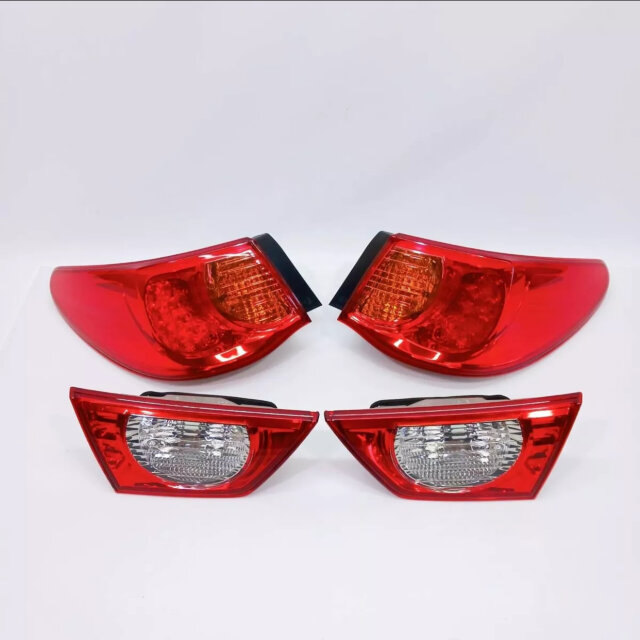 2010 2013 Toyota Mark X Tail Light Pair