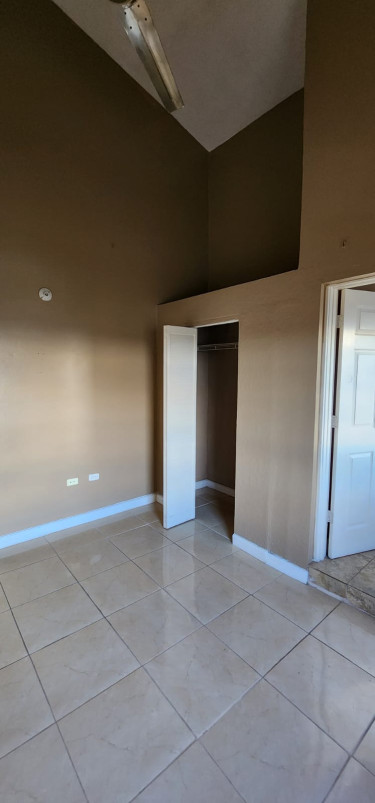 2 Bedroom, 2 Bathroom Westgate Hills