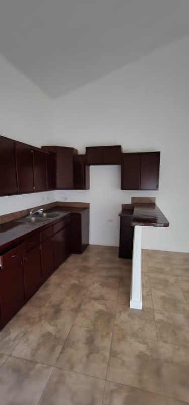 2 Bedroom, 2 Bathroom Westgate Hills