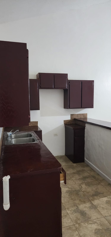 2 Bedroom, 2 Bathroom Westgate Hills