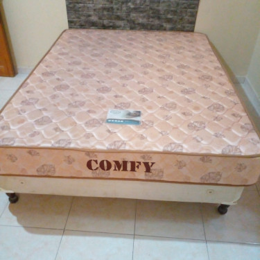 NEW QUEEN SIZE BED MATTRESS+BASE