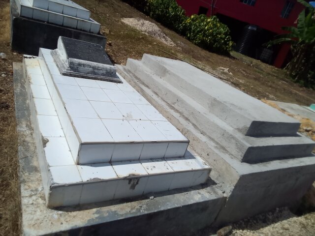 Headstone / Countertops