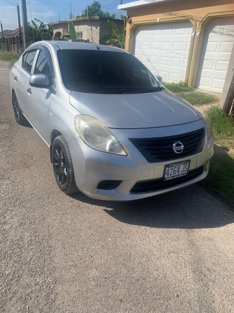 2015 Nissan Latio