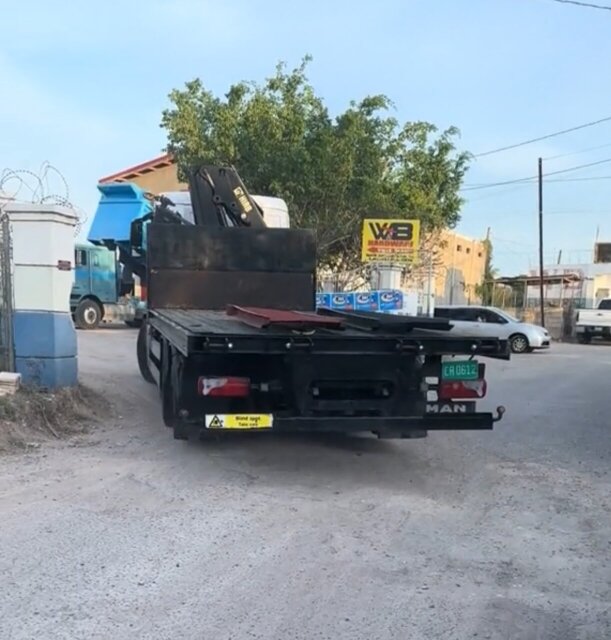 2012 Crane Flatbed Truck