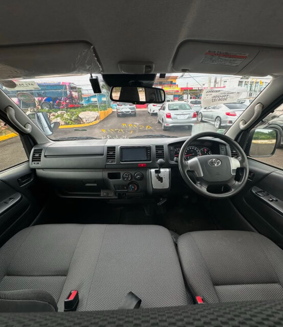 2018 TOYOTA HIACE