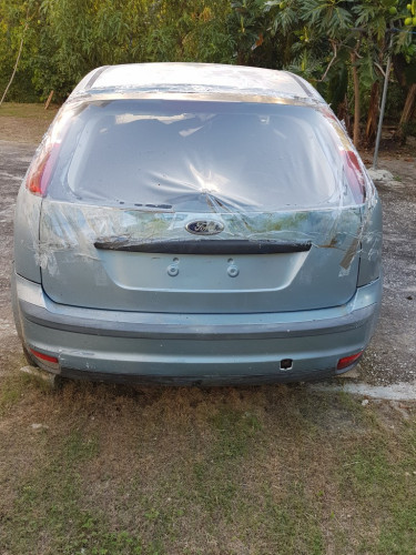 2006 FORD FOCUS FOR PARTS OR REPAIR