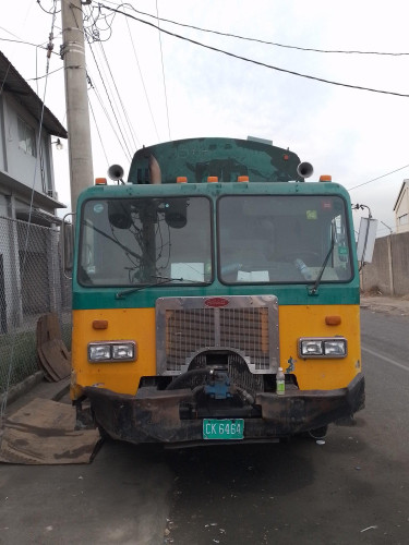 2007 Peterbilt Rear Loader Garbage Truck