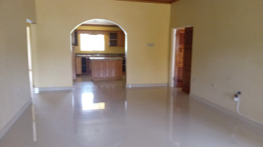 2 Bedroom 2 Bath Apartment In Hopeton, Mandeville