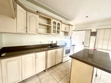 2 Bedroom 3 Bath Apartment