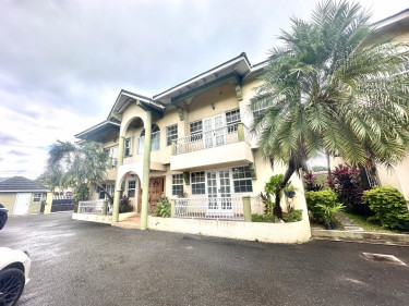2 Bedroom 3 Bath Apartment