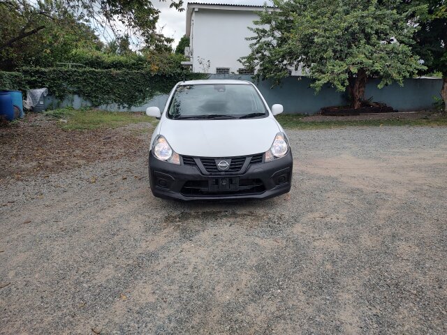 2019 Nissan AD Wagon