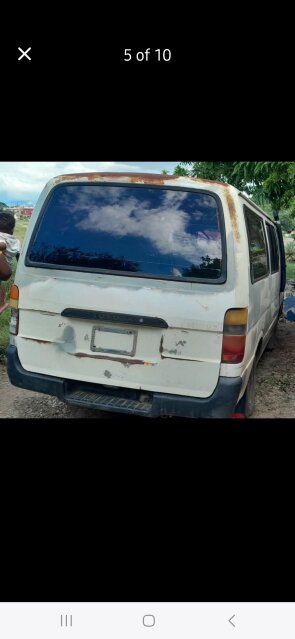 1996 TOYOTA HIACE 300K NOW!