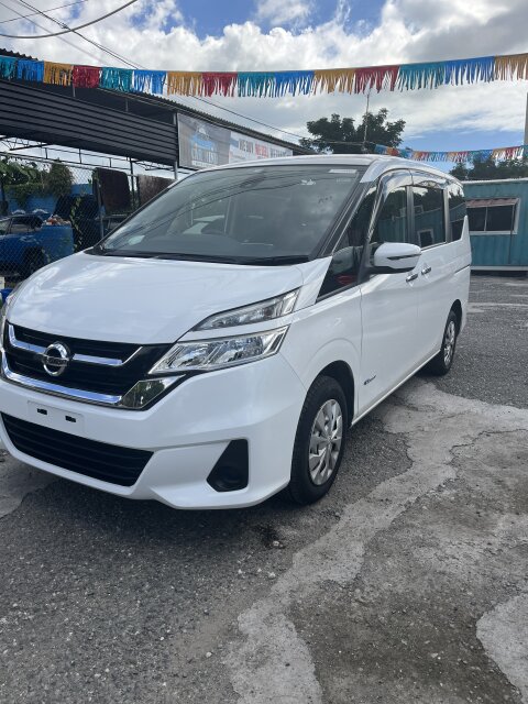 2017 Nissan Serena