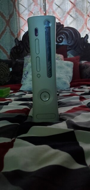 Xbox 360 Pro (60GB)