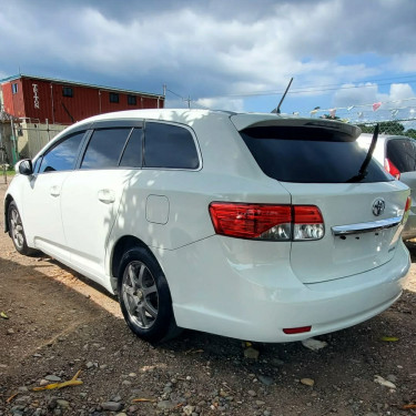 2012 Toyota Avensis 