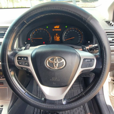 2012 Toyota Avensis 