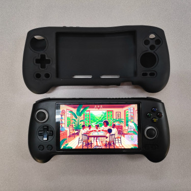 RG556 GAMING EMULATION HANDHELD