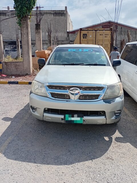 2010 Toyota Hilux $2.3 Million 8763492969