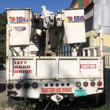 Bucket Truck 