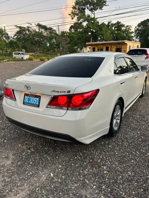 Newly Import 2015 Toyota Crown Athlete S