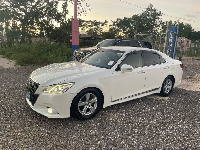 Newly Import 2015 Toyota Crown Athlete S