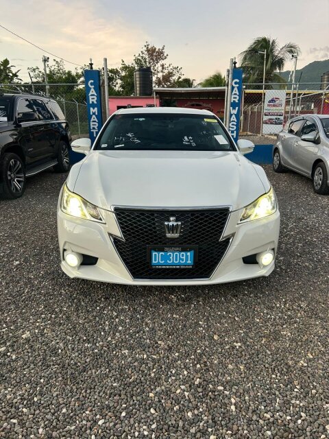 Newly Import 2015 Toyota Crown Athlete S