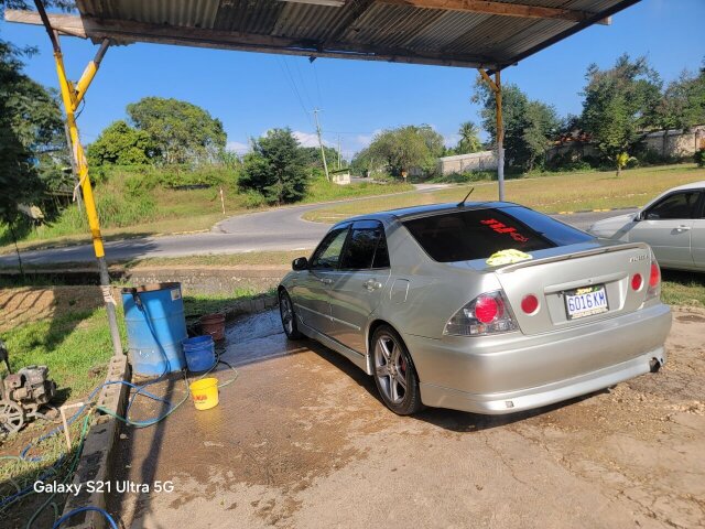 2004 Toyota Altezza