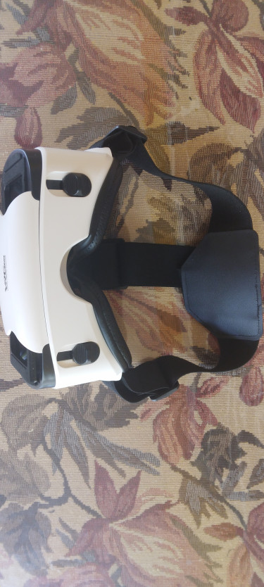 VRG Pro VR Headset (On Discount)