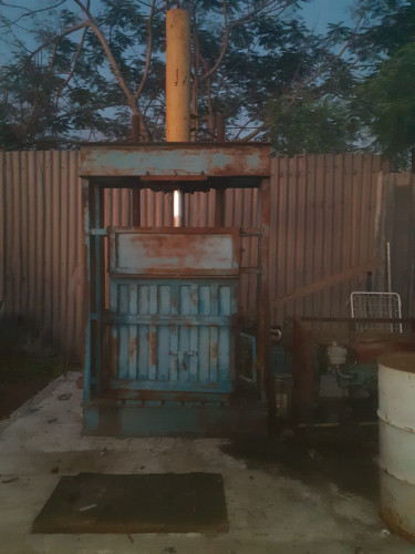 Vertical Baler