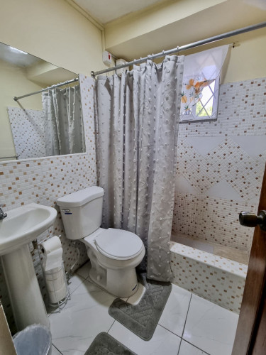 Fully Furnished 1 Bed 1 Bath Studio In Ocho Rios